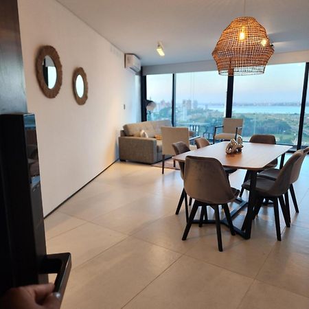 Xxx Apartment Posadas Bagian luar foto