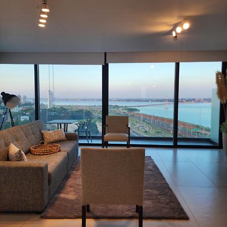 Xxx Apartment Posadas Bagian luar foto