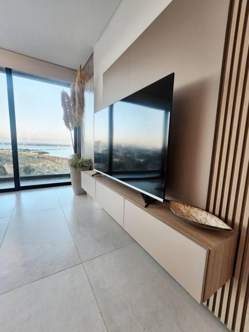Xxx Apartment Posadas Bagian luar foto